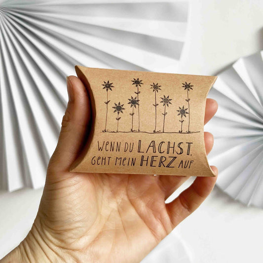 Inspiration mit unseren Stempeln - schöne Verpackung mit Text- und Motivstempeln